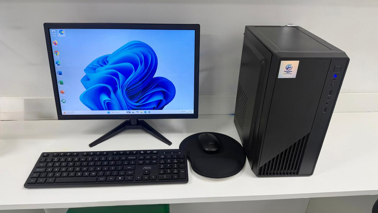 Computador desktop para home office montado pela Perondi Tech